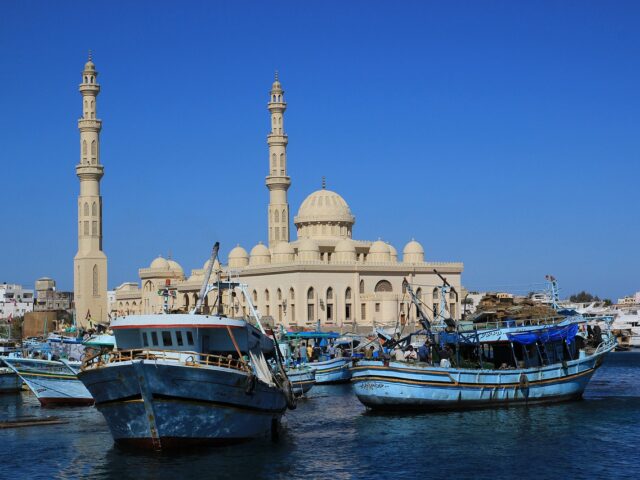 Hurghada City Tour – Group Trip